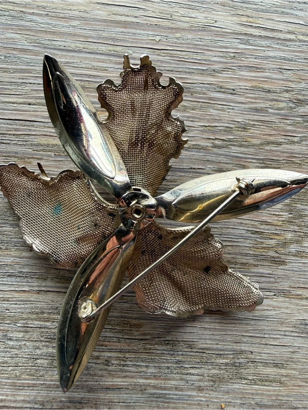Vintage Gold Tone Leaf Brooch with Faux Pearls